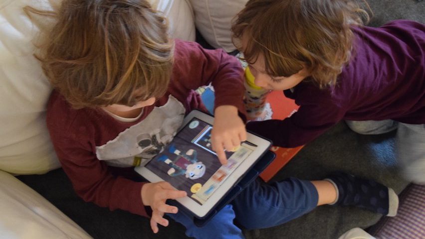 Bambini e tablet: 3 regole indispensabili